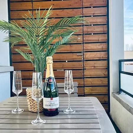 Διαμέρισμα Charbonnier Pour 6 Personnes Avec Terrasse *