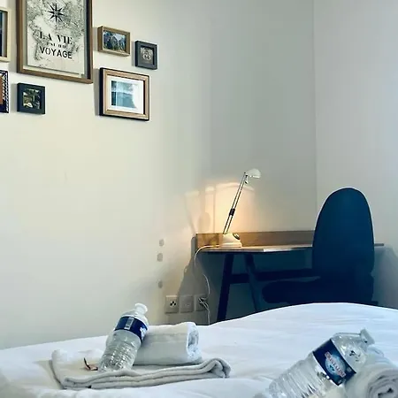 Διαμέρισμα Charbonnier Pour 6 Personnes Avec Terrasse Ρενς