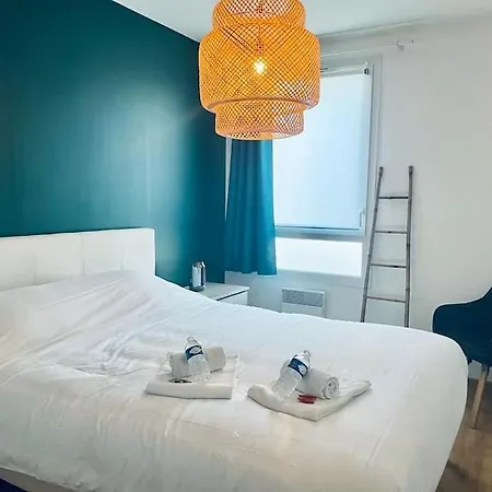 Διαμέρισμα Charbonnier Pour 6 Personnes Avec Terrasse Ρενς