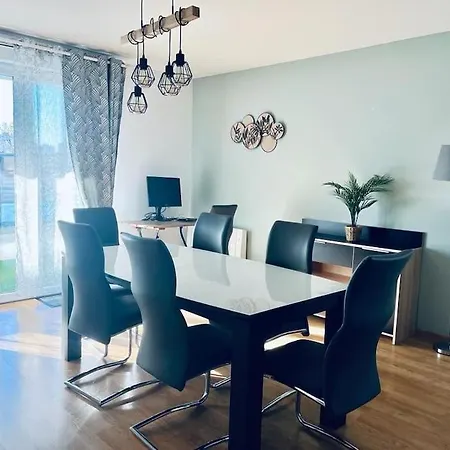 Charbonnier Pour 6 Personnes Avec Terrasse Διαμέρισμα