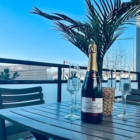 Charbonnier Pour 6 Personnes Avec Terrasse *